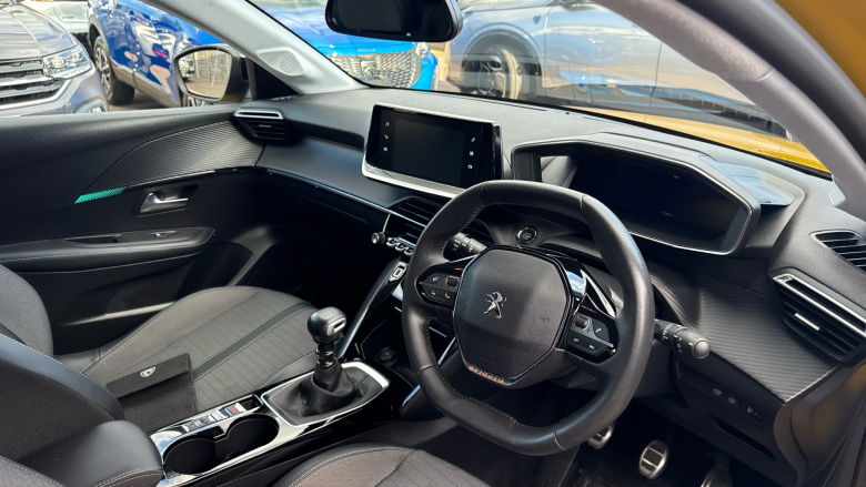 Peugeot 208 1.2 PureTech 100 Allure Premium + 5dr Petrol Hatchback